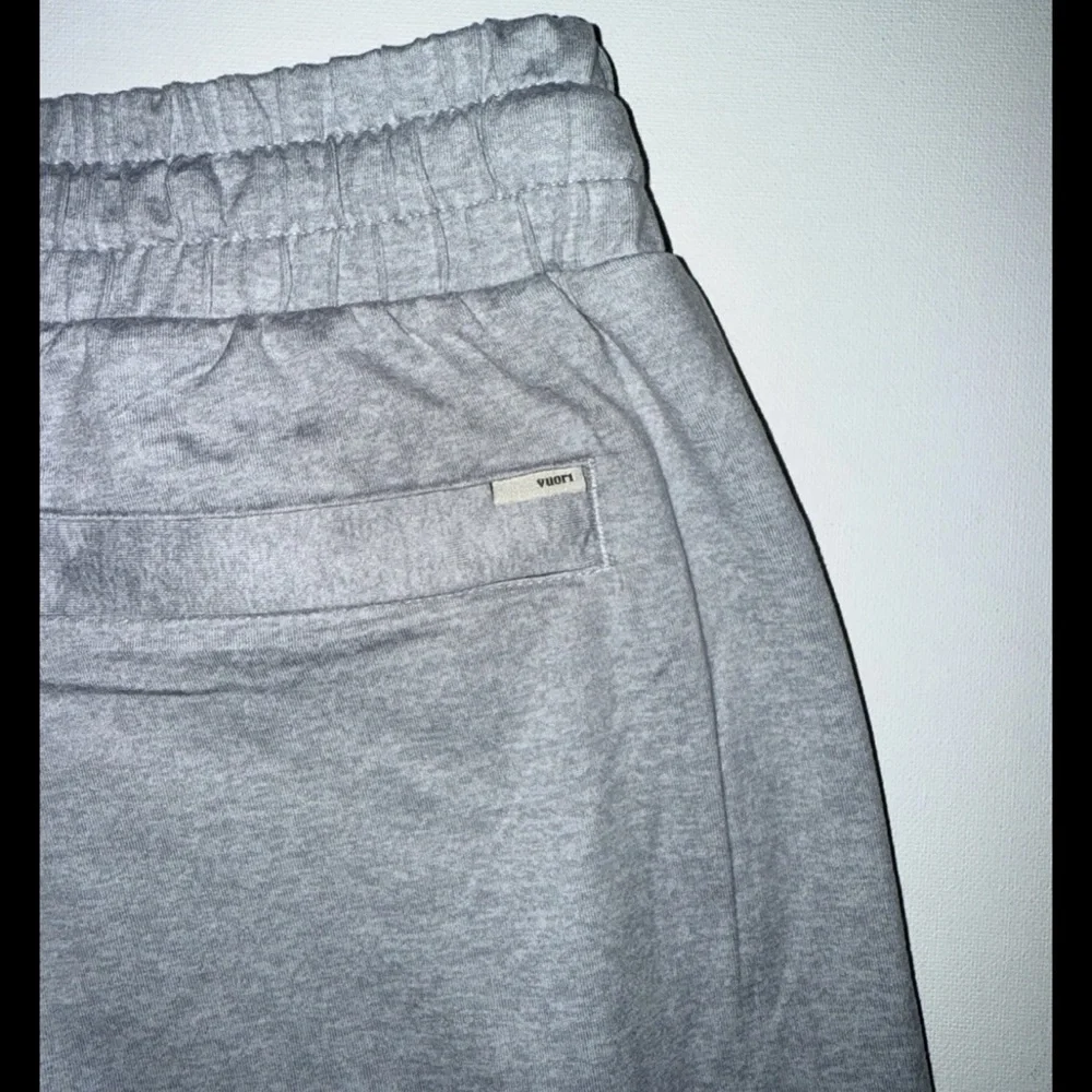 VUORI Men's Ponto Performance Jogger Platinum Heather Large Running/training - Picture 5 of 6